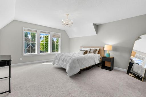 63-web-or-mls-17276 62nd Ave N-63.jpg