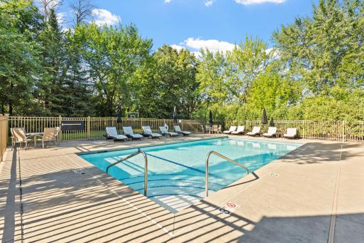 17-web-or-mls-17276 62nd Ave N-17.jpg