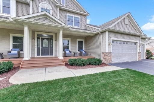 5725 103rd Avenue N, Brooklyn Park, MN 55443