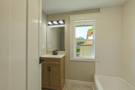 Main floor full bath