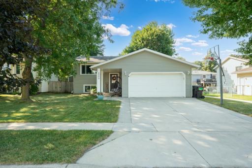 2000 23 1/2 Street SE, Rochester, MN 55904