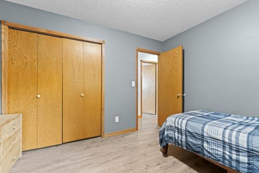 2000 23 1/2 Street SE, Rochester, MN 55904