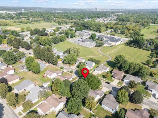 2000 23 1/2 Street SE, Rochester, MN 55904