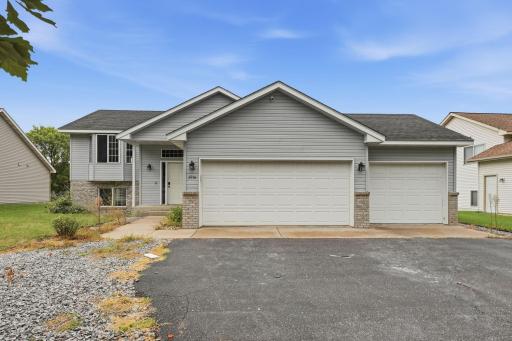 2910 Crescent Ridge Trail, Saint Cloud, MN 56301