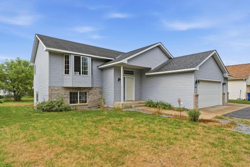 2910 Crescent Ridge Trail, Saint Cloud, MN 56301