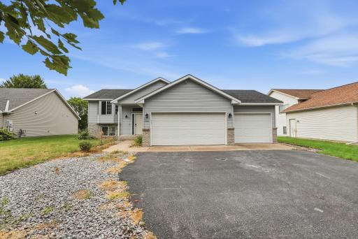 2910 Crescent Ridge Trail, Saint Cloud, MN 56301