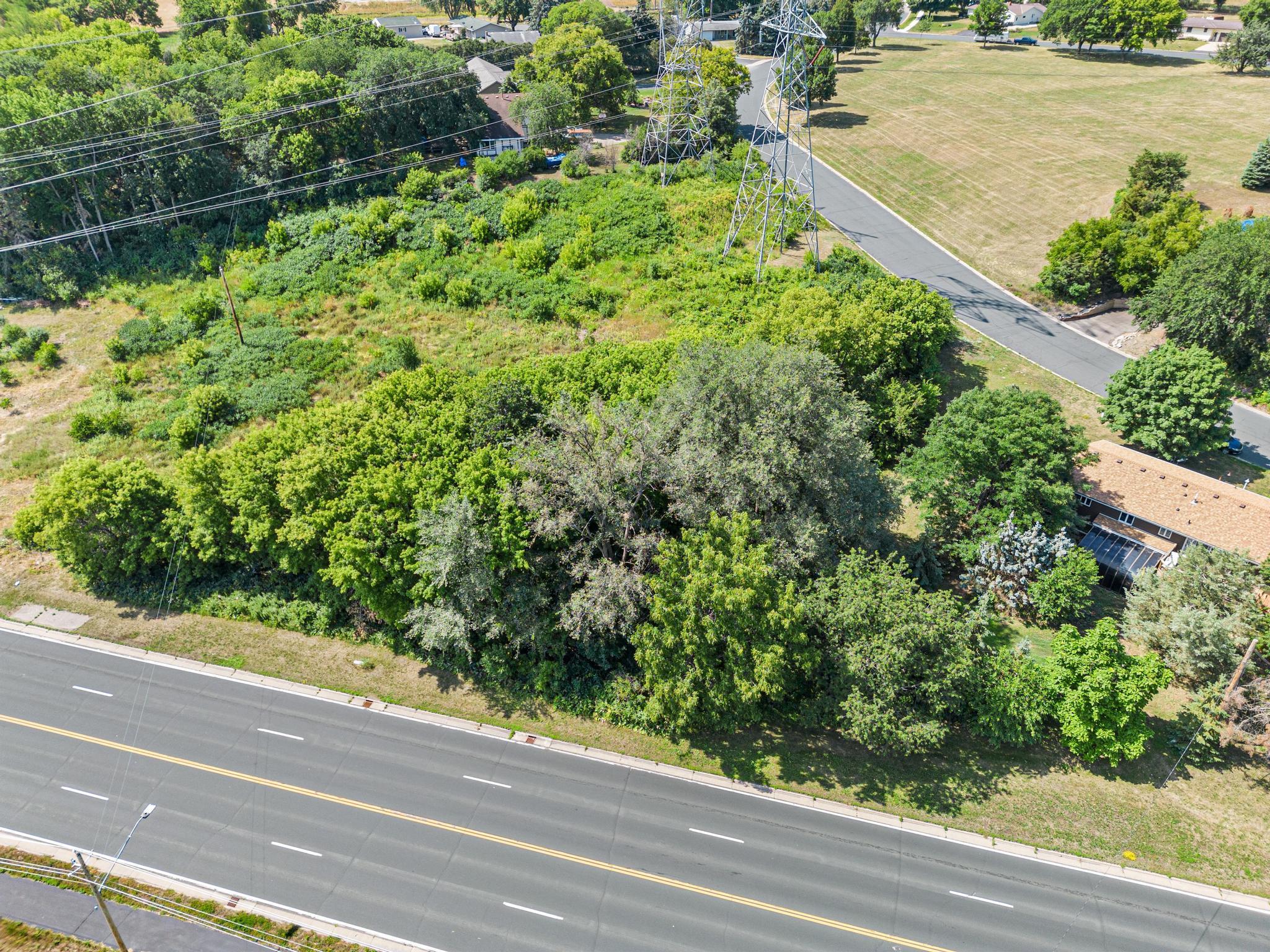 1417 Tyrone Drive-4.jpg