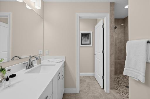 7195 Agate Trail, Inver Grove Heights, MN 55077