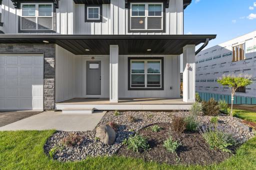 Vivid Space_17940 Headwaters Dr_07.jpg