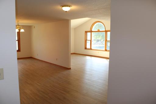 101 7th Street NE, Kasson, MN 55944