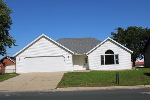 101 7th Street NE, Kasson, MN 55944