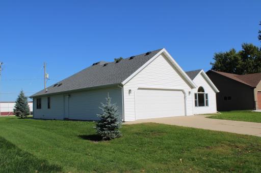 101 7th Street NE, Kasson, MN 55944