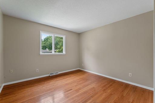 828 Fremont Street E, Northfield, MN 55057