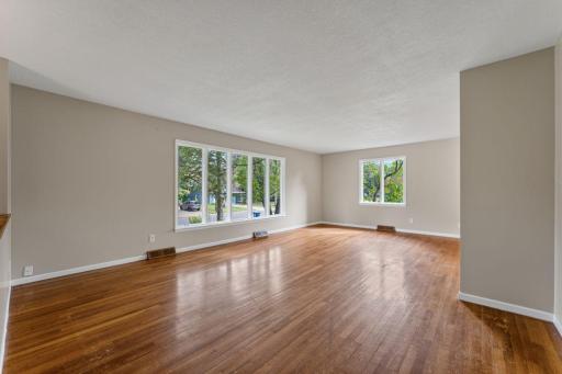 828 Fremont Street E, Northfield, MN 55057