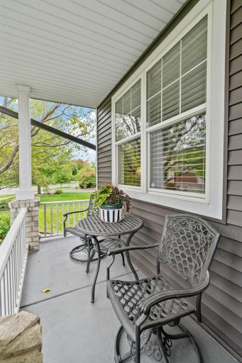 6765 Queensland Lane N, Maple Grove, MN 55311