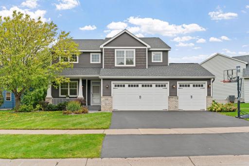 6765 Queensland Lane N, Maple Grove, MN 55311