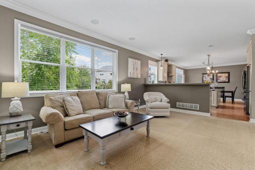 28-web-or-mls-6765 Queensland Ln N-28.jpg