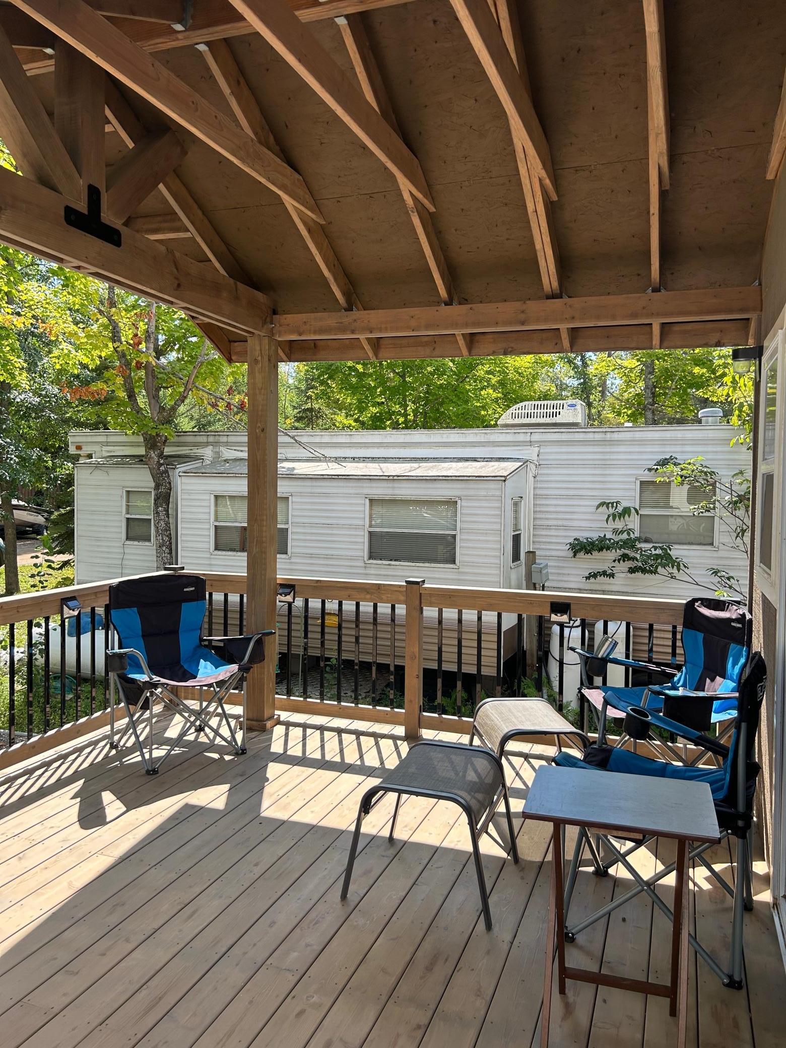 One more deck view...