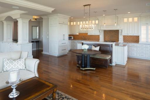 3209 Galleria, 1302, Edina, MN 55435