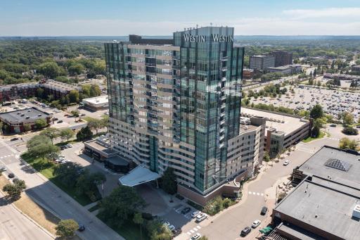 3209 Galleria, 1302, Edina, MN 55435