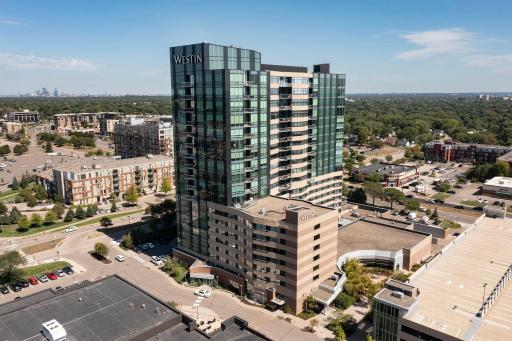 3209 Galleria, 1302, Edina, MN 55435