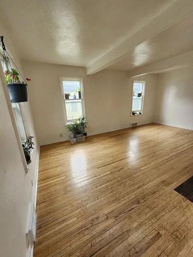 Living Room 3.jpg