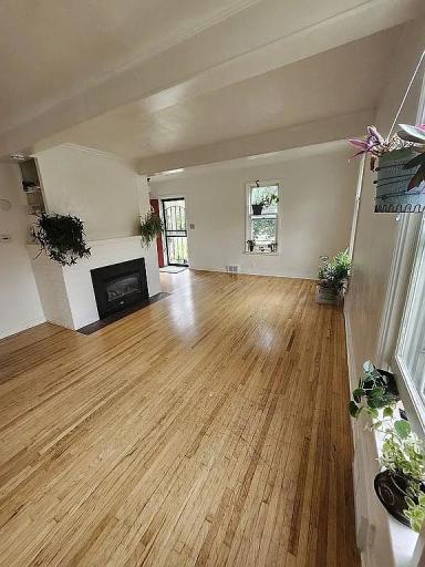 Living Room.jpg