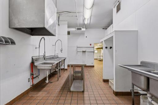 1501 East Lake Street - Spacecrafting - 0023.jpg