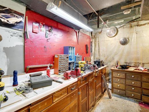 13 - Workshop.jpg