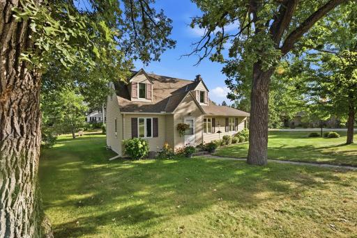 217 2nd Avenue NE, New London, MN 56273