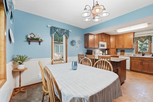 217 2nd Avenue NE, New London, MN 56273