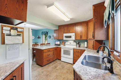 217 2nd Avenue NE, New London, MN 56273
