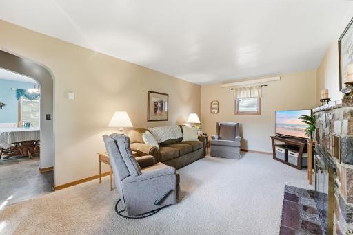 217 2nd Avenue NE, New London, MN 56273