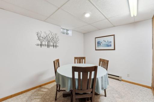 217 2nd Avenue NE, New London, MN 56273