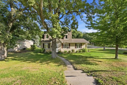 217 2nd Avenue NE, New London, MN 56273