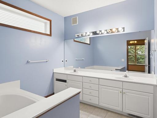 Welcome to 14635 Bloomfield Path!