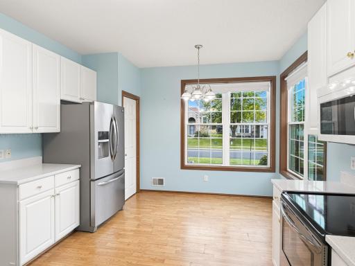 Welcome to 14635 Bloomfield Path!