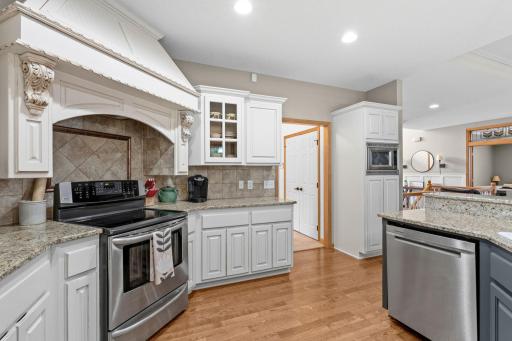 2031 118th Avenue NE, Blaine, MN 55449