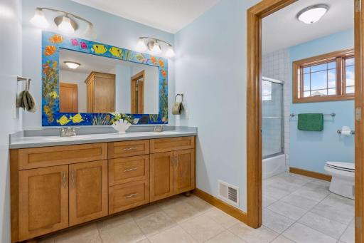 Upper level shared bathroom.jpg