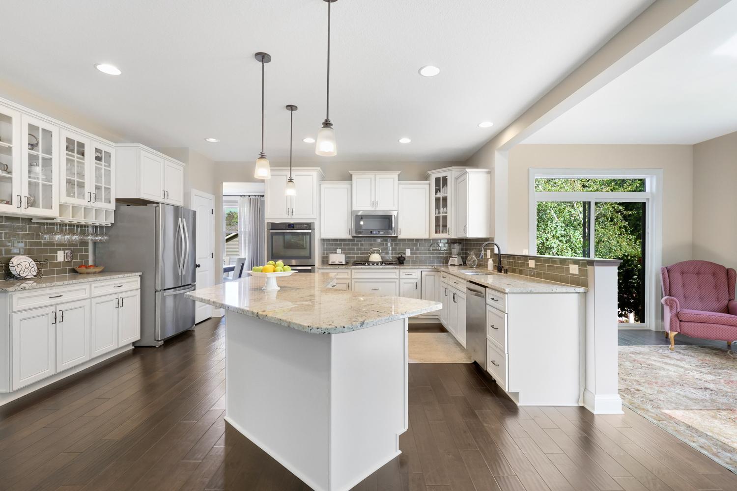 2147 Spring Lake Ct, Shakopee, MN 55379-26.jpg