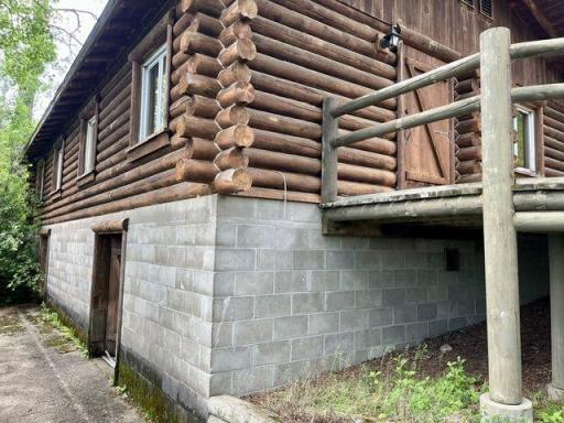 Basement on lakeside Cabin #1