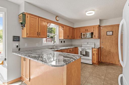 10121 Kahler Ave NE, Monticello, MN-10.jpg