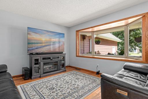 10121 Kahler Ave NE, Monticello, MN-4.jpg
