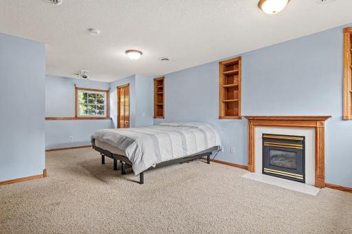 10121 Kahler Ave NE, Monticello, MN-20.jpg