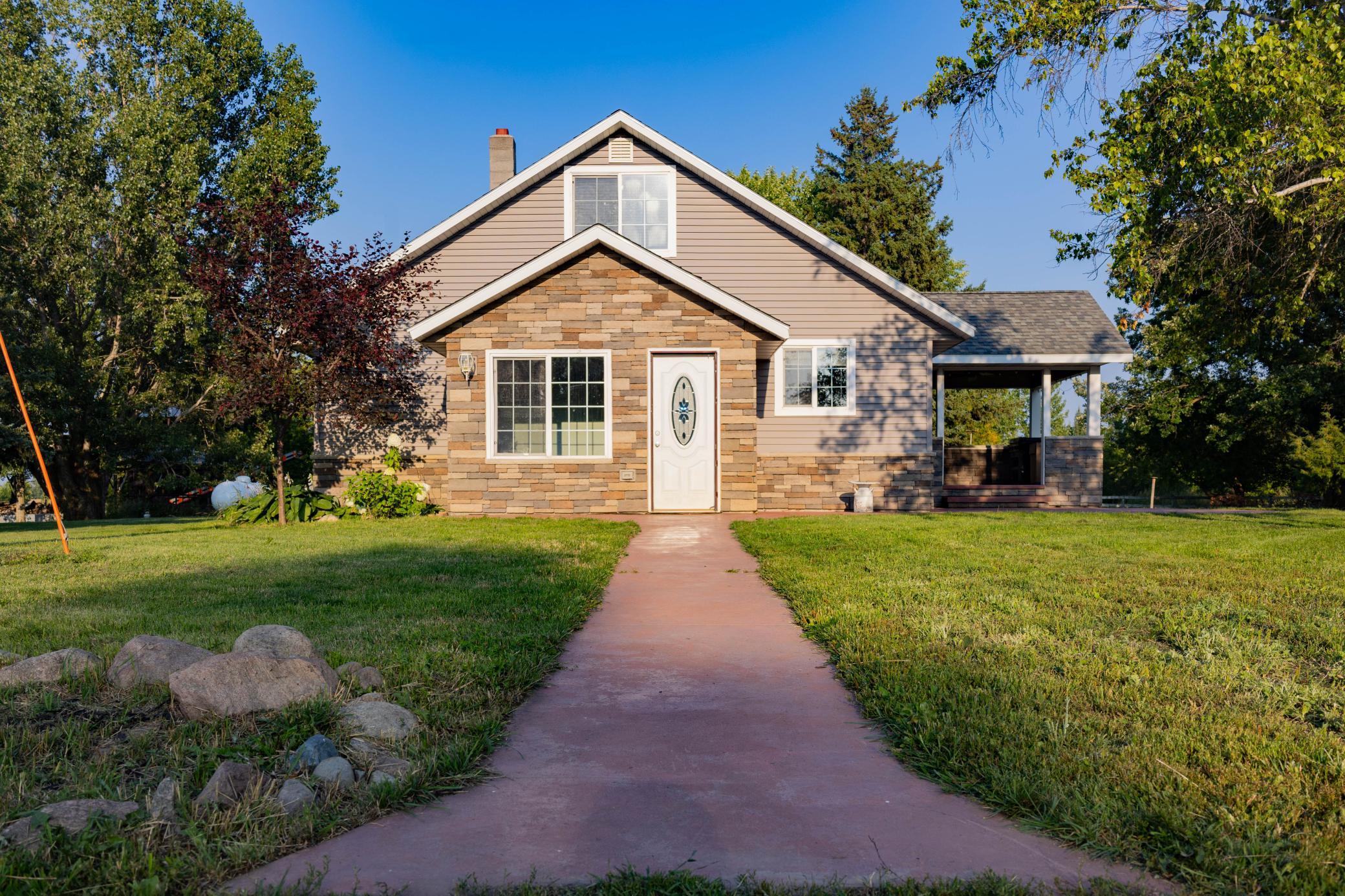 7134863