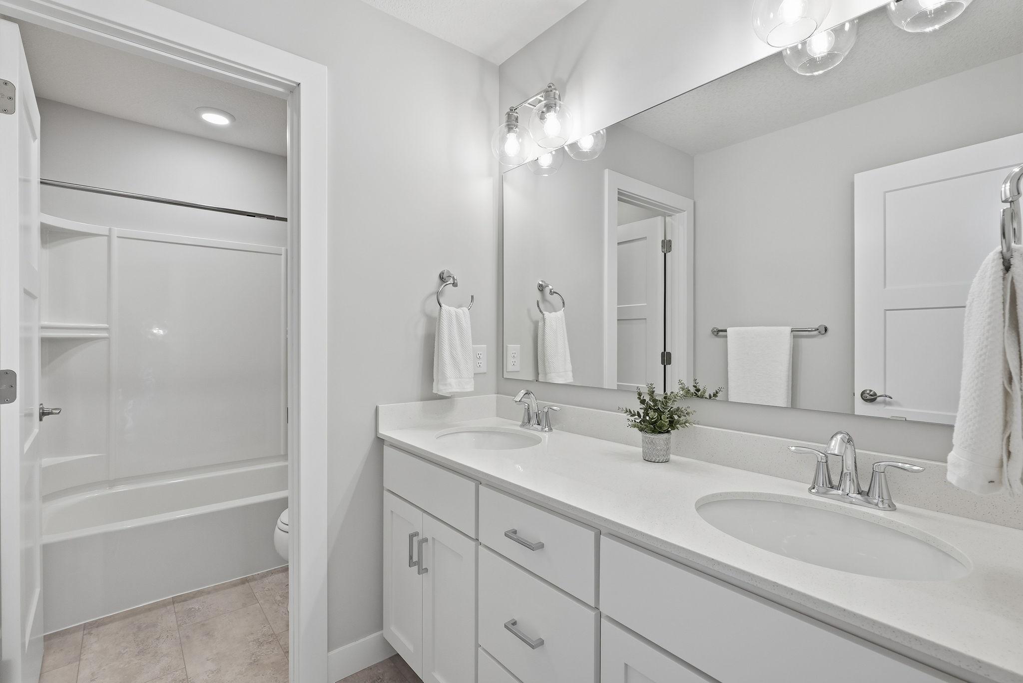 Upper Full Bath
