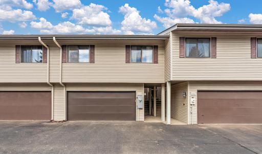 408 Pleasant Drive, Hastings, MN 55033