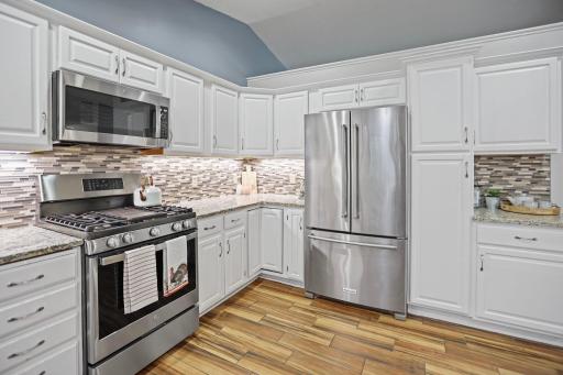 1242 Aldrich Way, Faribault, MN 55021