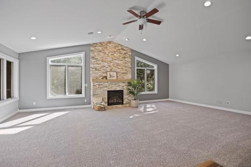 1242 Aldrich Way, Faribault, MN 55021
