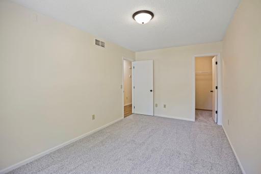 1242 Aldrich Way, Faribault, MN 55021